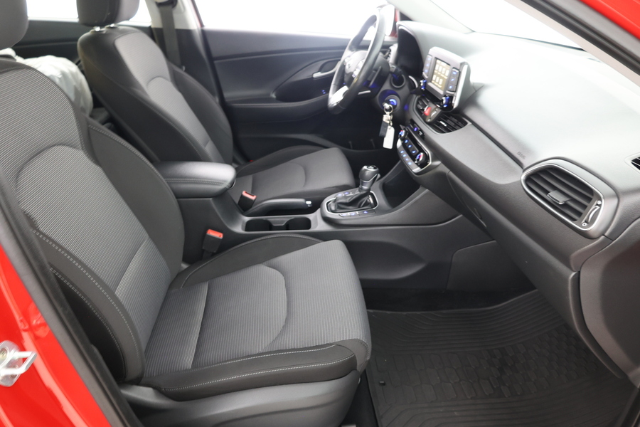 Hyundai i30 5d vaihtoauto