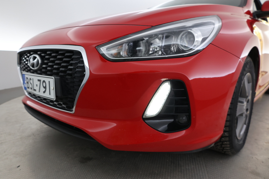 Hyundai i30 5d vaihtoauto