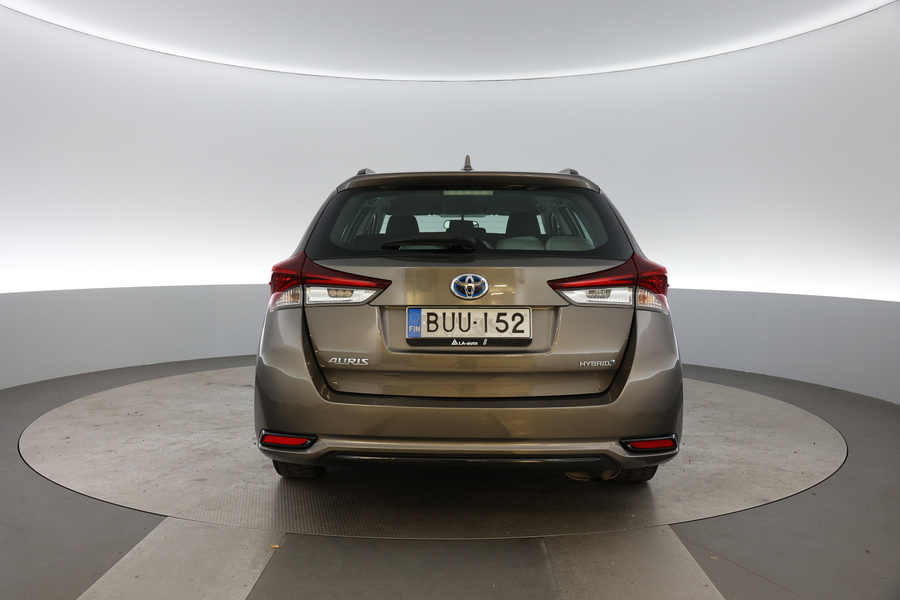 Toyota Auris vaihtoauto