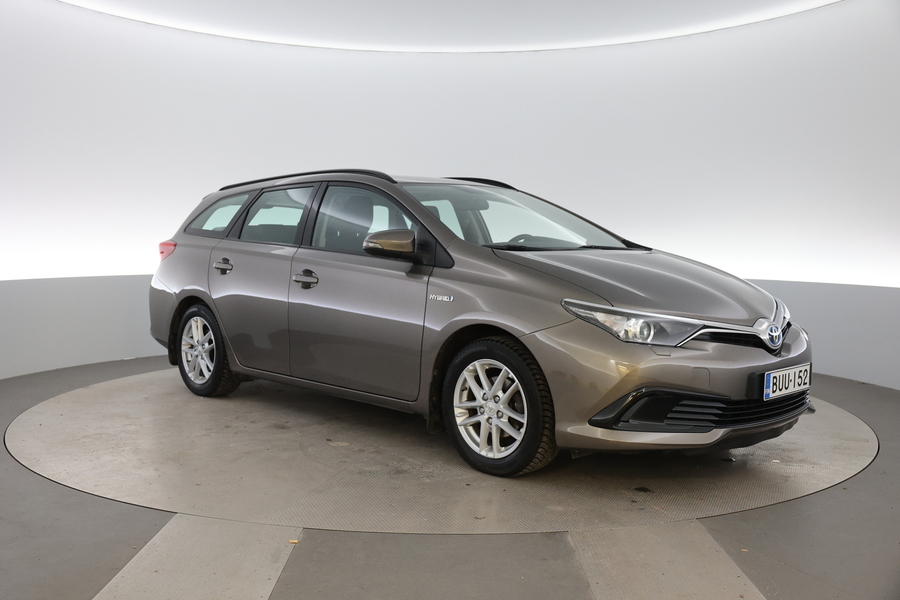Toyota Auris vaihtoauto