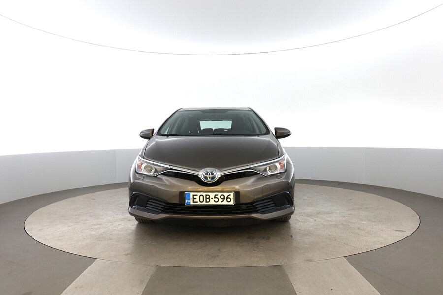 Toyota Auris vaihtoauto