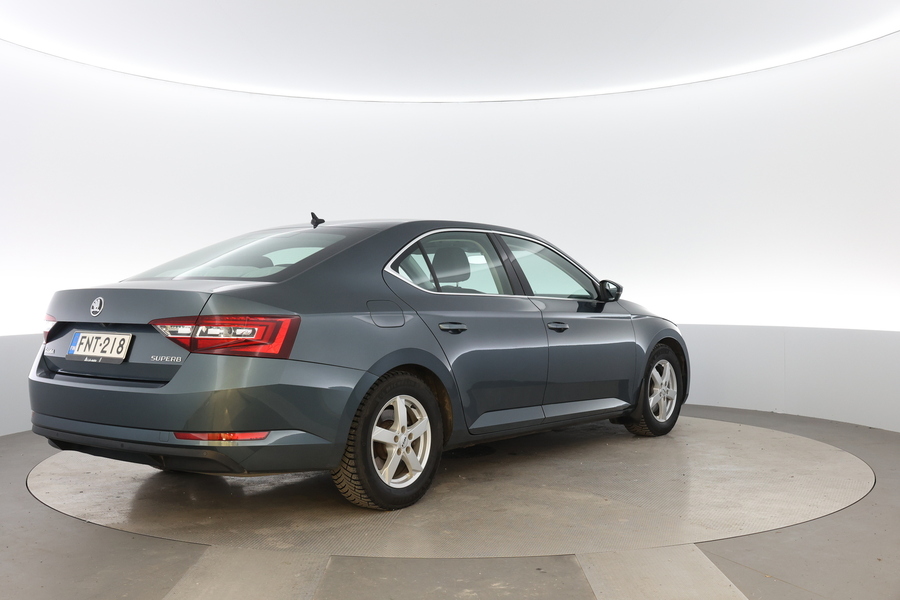 Skoda Superb vaihtoauto