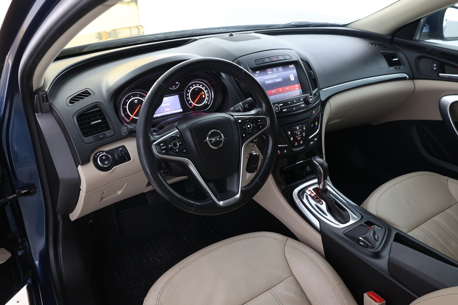 Opel Insignia vaihtoauto