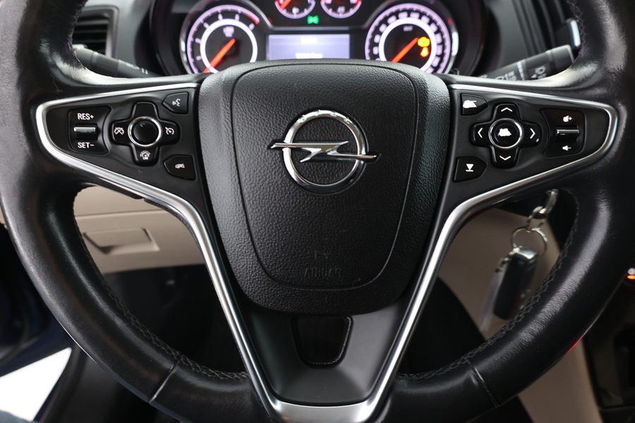 Opel Insignia vaihtoauto