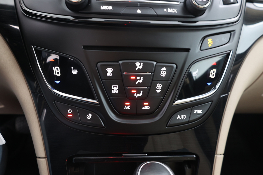 Opel Insignia vaihtoauto