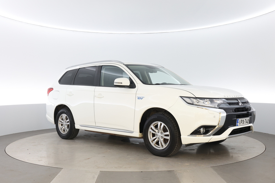 Mitsubishi Outlander PHEV vaihtoauto