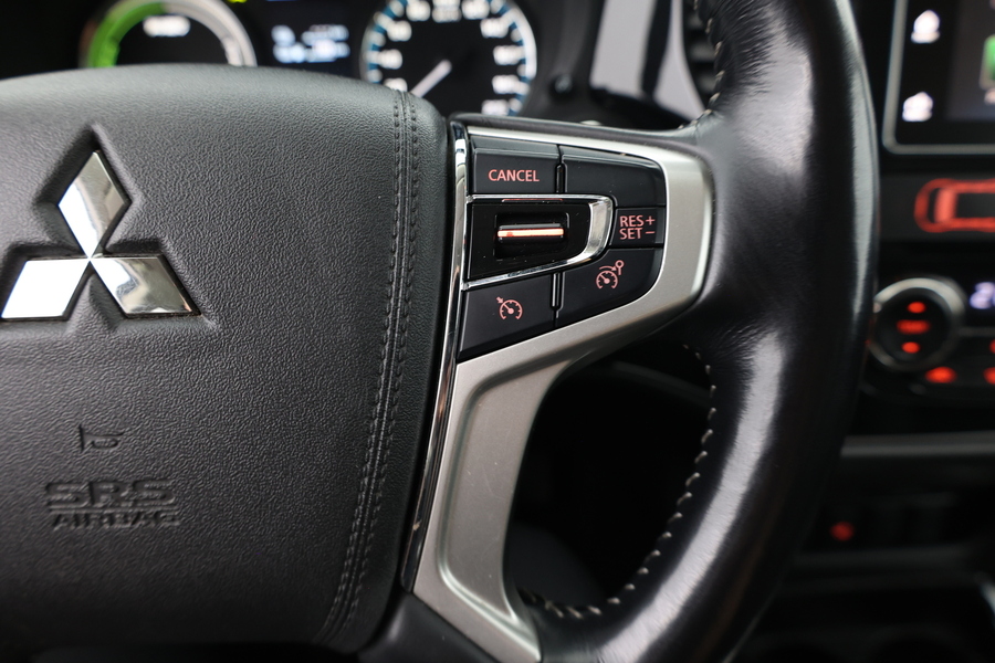 Mitsubishi Outlander PHEV vaihtoauto