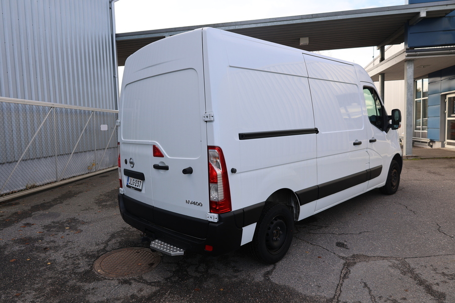 Nissan NV400 vaihtoauto