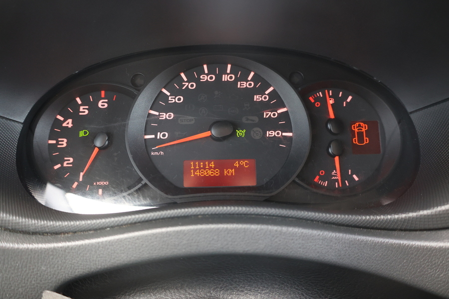 Nissan NV400 vaihtoauto