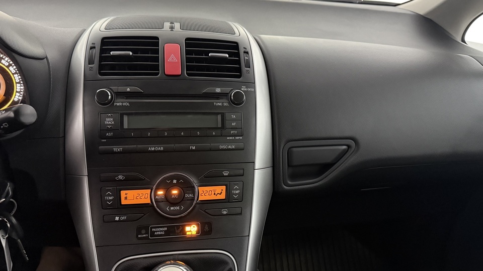 Toyota Auris vaihtoauto