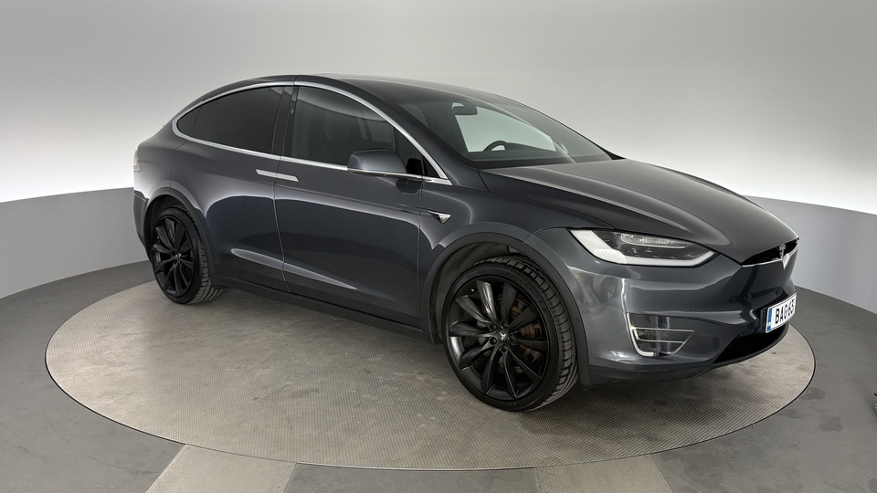 Tesla Model X vaihtoauto
