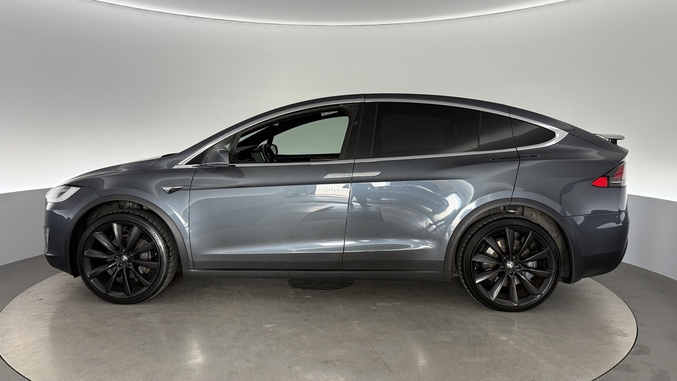 Tesla Model X vaihtoauto