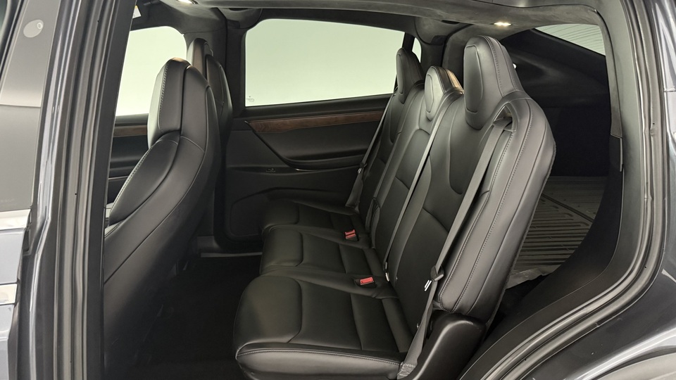 Tesla Model X vaihtoauto