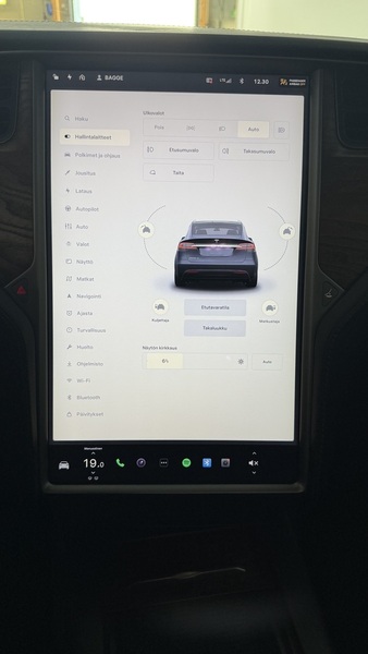 Tesla Model X vaihtoauto