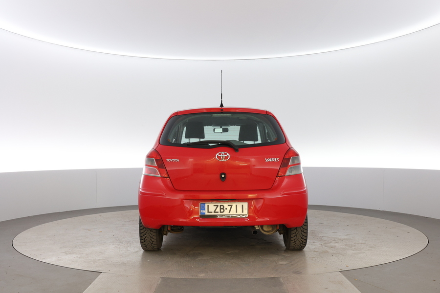 Toyota Yaris vaihtoauto