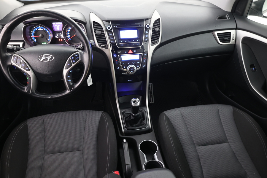 Hyundai i30 5d vaihtoauto