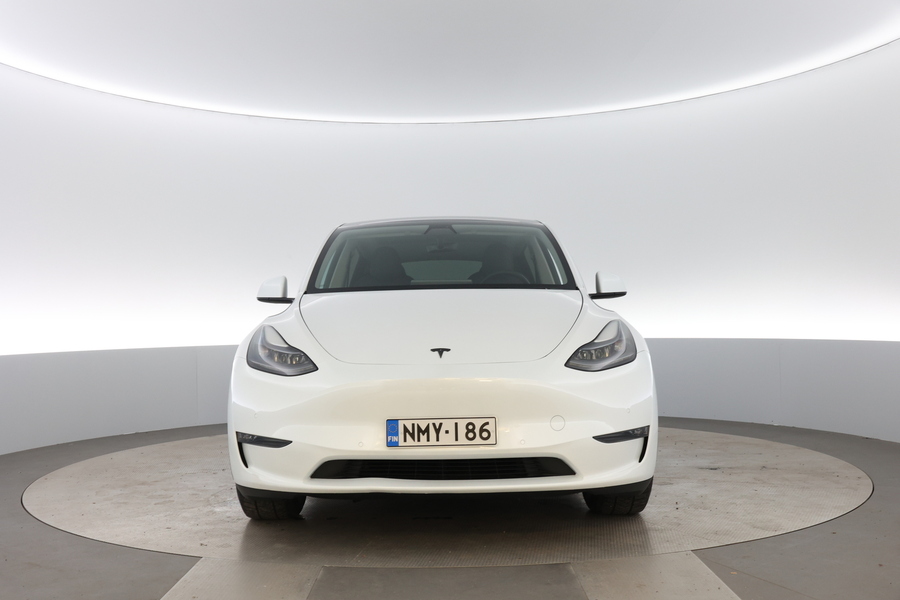 Tesla Model Y vaihtoauto