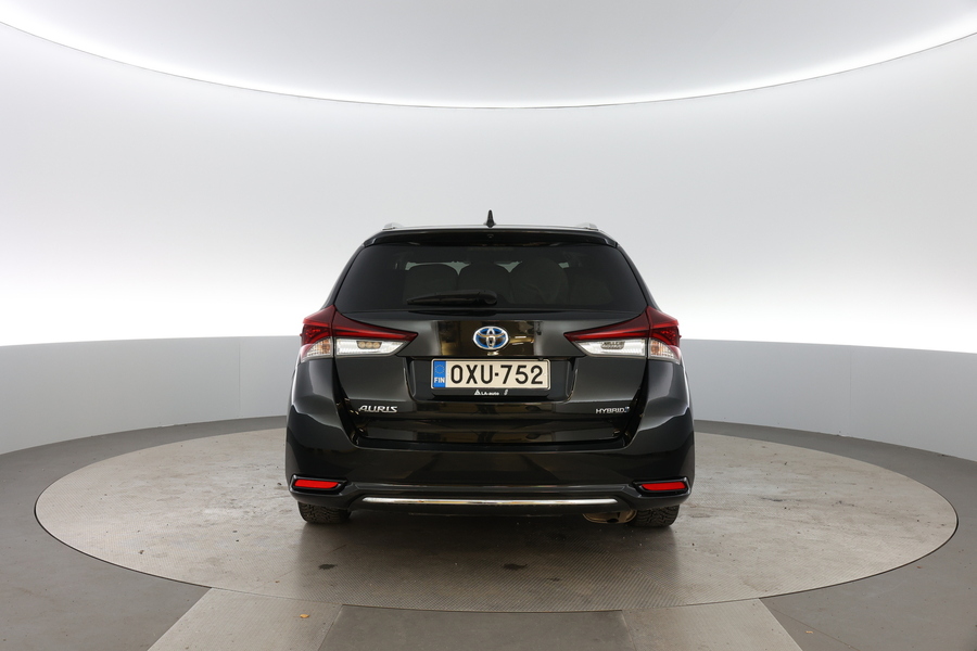 Toyota Auris vaihtoauto