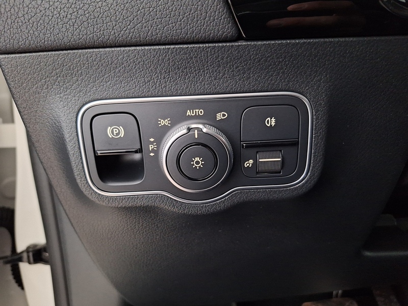 Mercedes-Benz EQA vaihtoauto