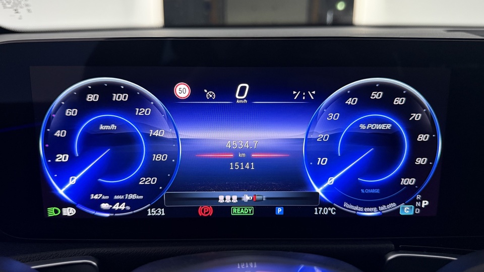 Mercedes-Benz EQB vaihtoauto