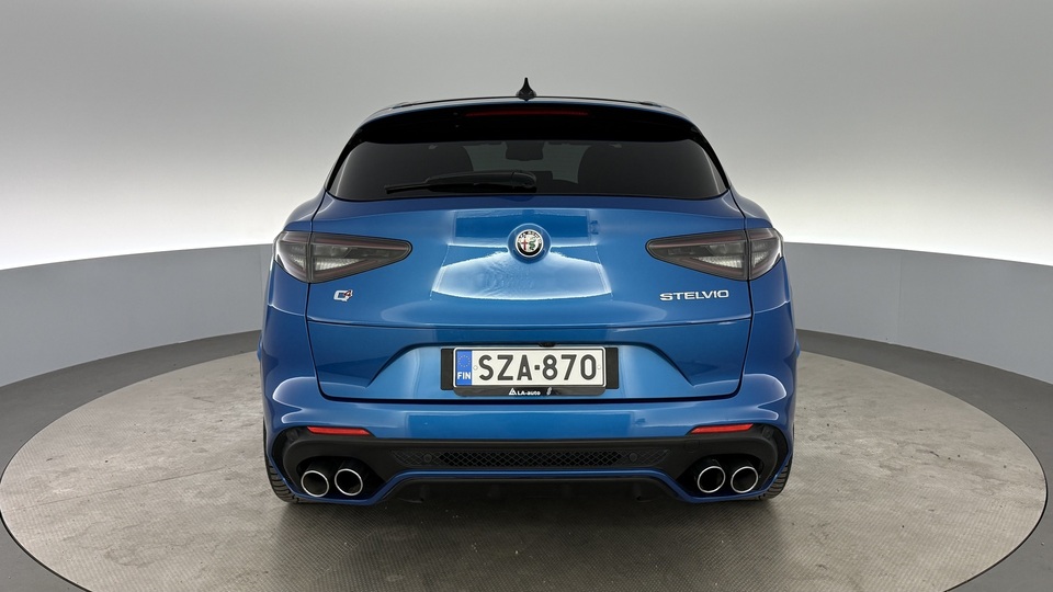 Alfa Romeo Stelvio vaihtoauto