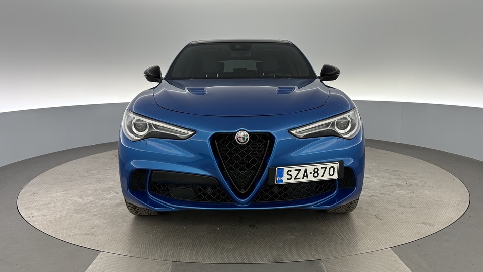 Alfa Romeo Stelvio vaihtoauto