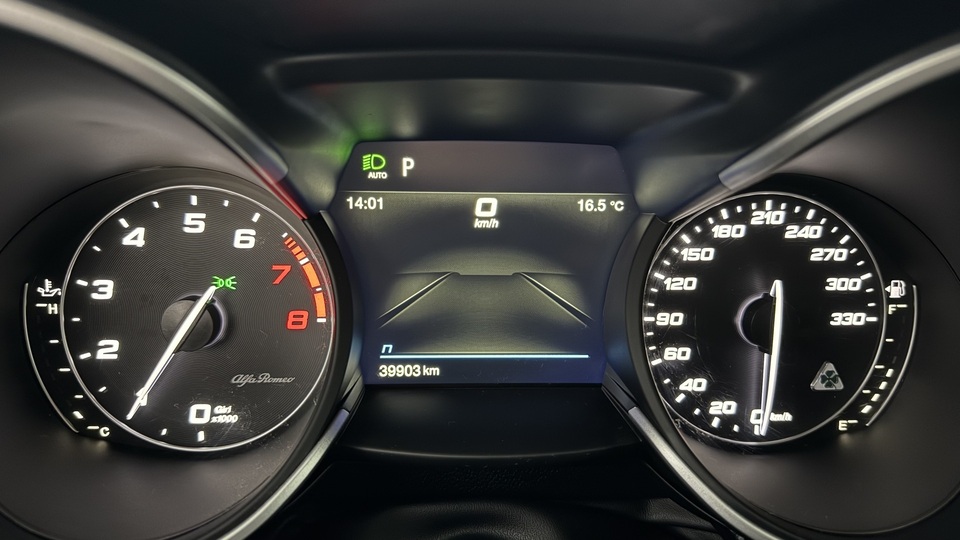 Alfa Romeo Stelvio vaihtoauto