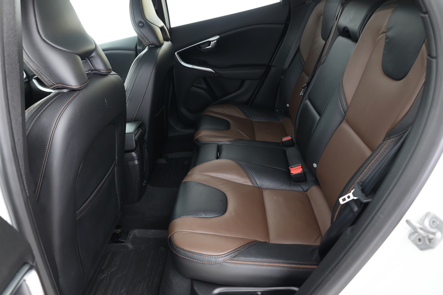 Volvo V40 Cross Country vaihtoauto