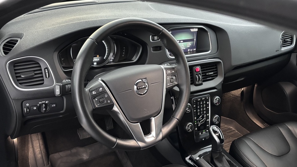 Volvo V40 vaihtoauto