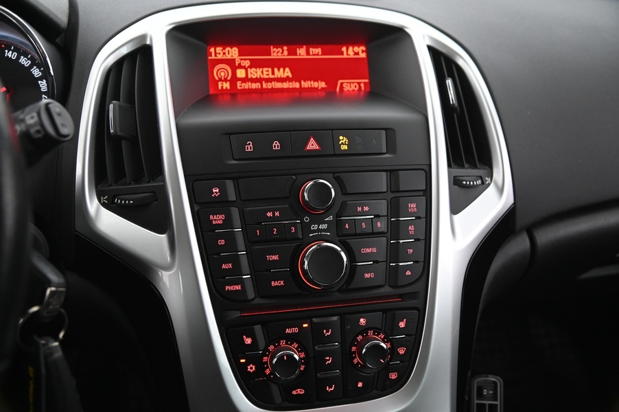 Opel Astra vaihtoauto