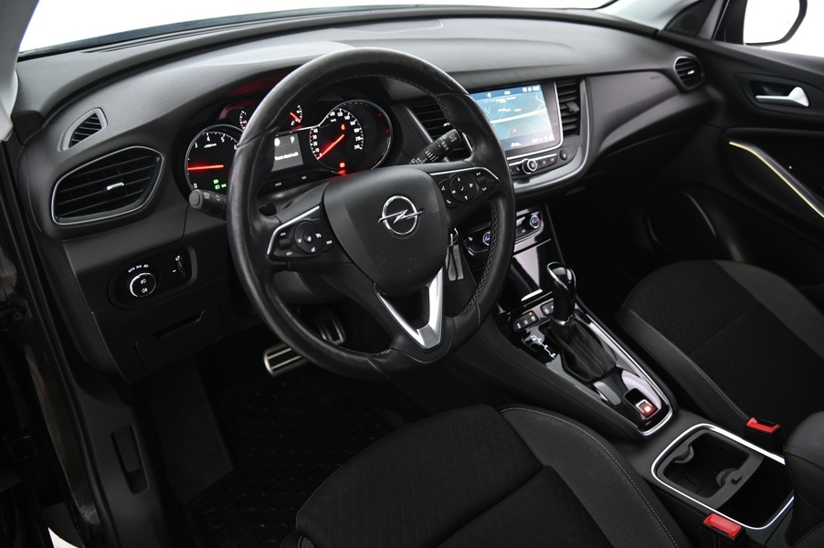 Opel Grandland X vaihtoauto
