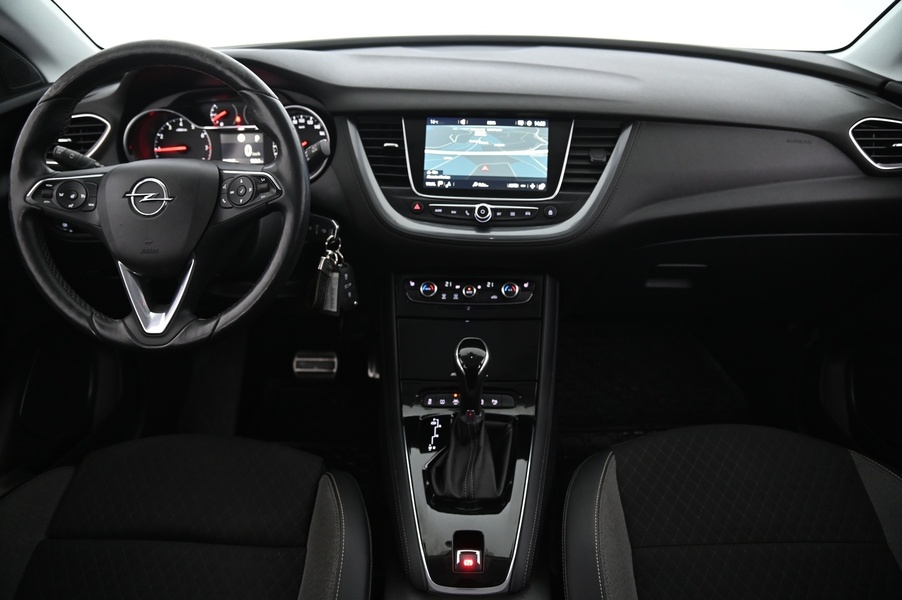 Opel Grandland X vaihtoauto