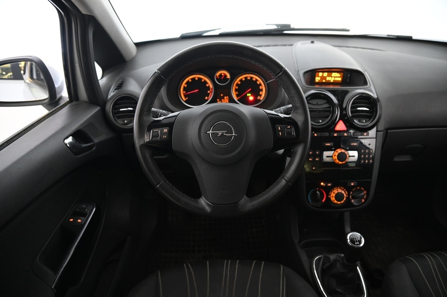 Opel Corsa vaihtoauto