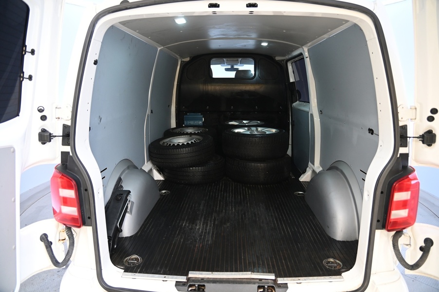 Volkswagen Transporter vaihtoauto