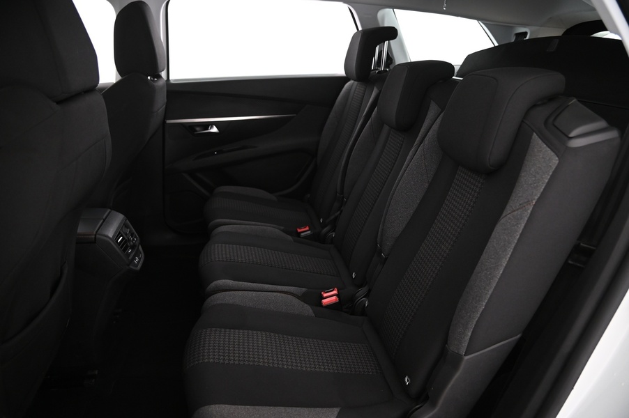 Peugeot 5008 vaihtoauto