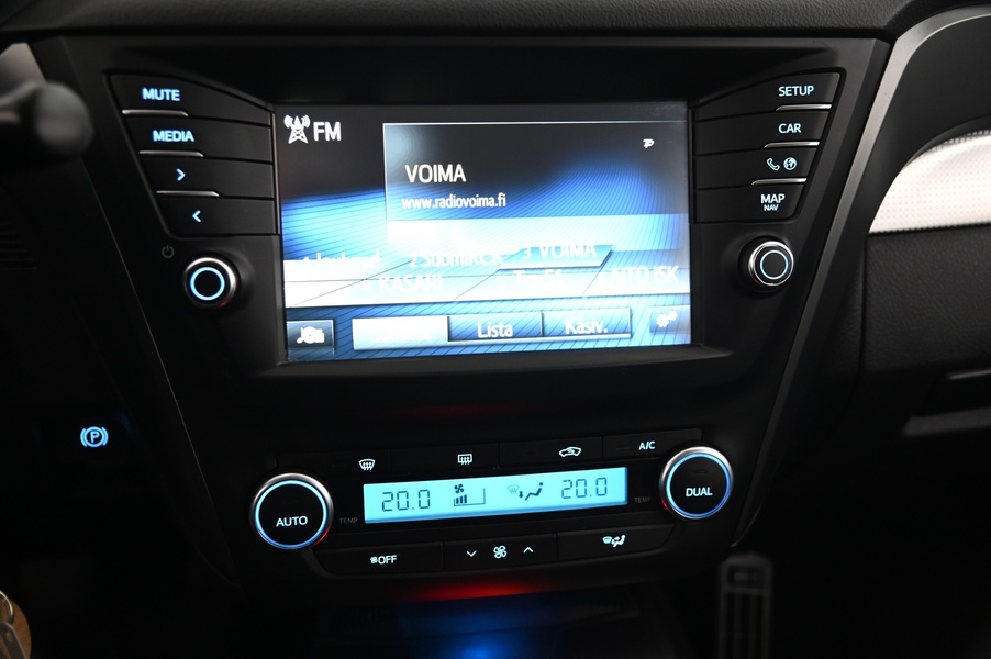 Toyota Avensis vaihtoauto