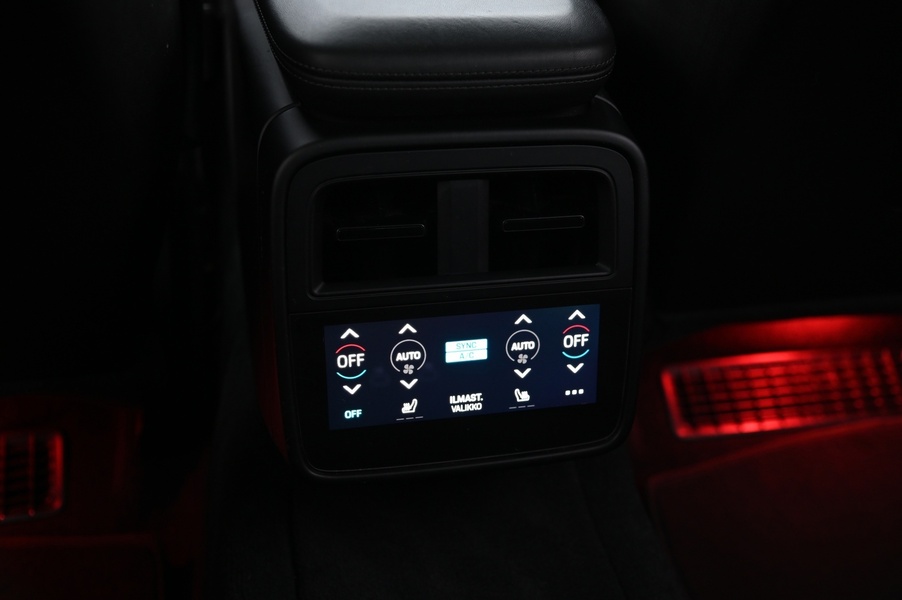 Porsche Taycan vaihtoauto