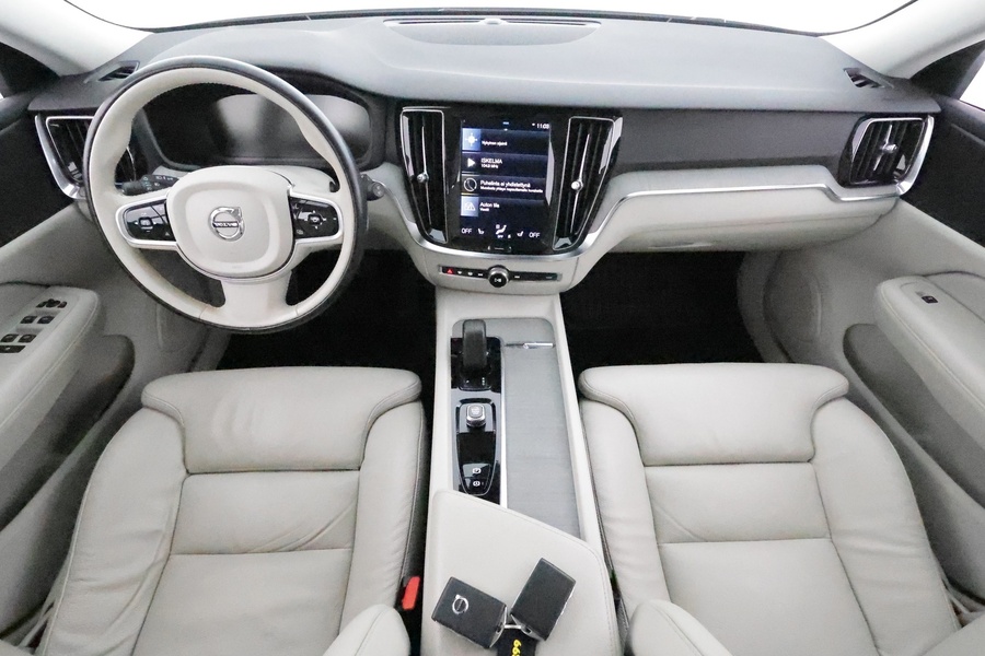 Volvo V60 Cross Country vaihtoauto