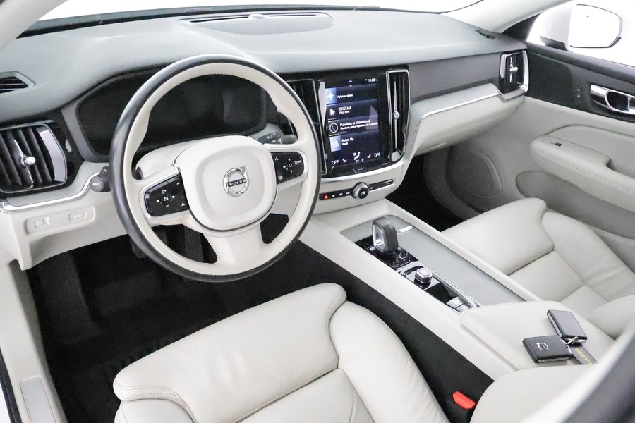 Volvo V60 Cross Country vaihtoauto