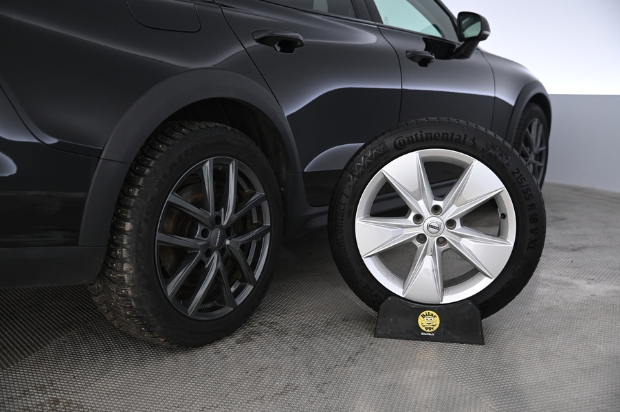 Volvo V60 Cross Country vaihtoauto