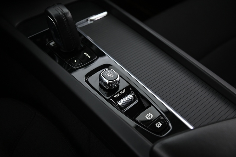 Volvo V60 Cross Country vaihtoauto