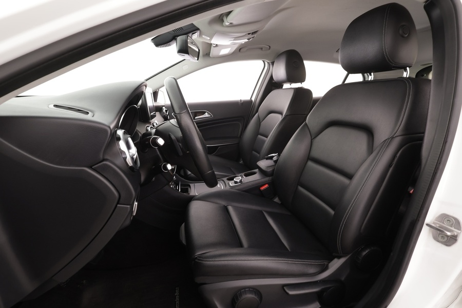 Mercedes-Benz GLA vaihtoauto