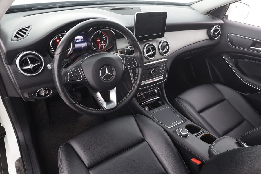 Mercedes-Benz GLA vaihtoauto