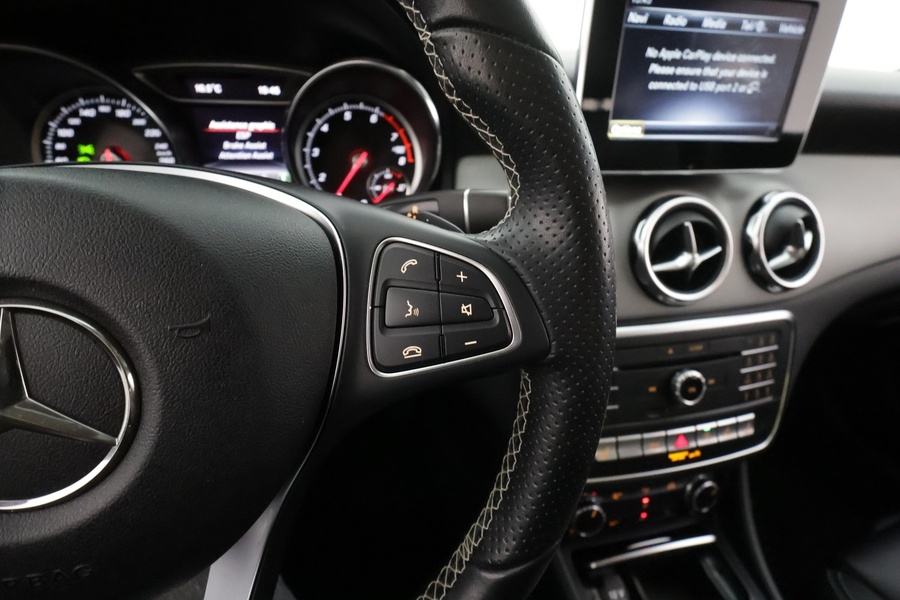 Mercedes-Benz GLA vaihtoauto