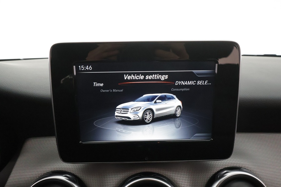 Mercedes-Benz GLA vaihtoauto