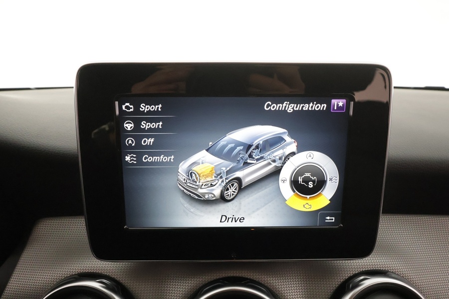 Mercedes-Benz GLA vaihtoauto