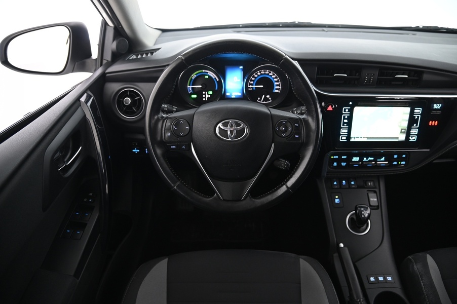 Toyota Auris vaihtoauto