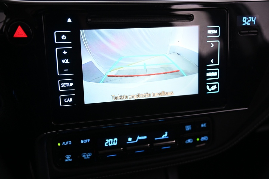 Toyota Auris vaihtoauto