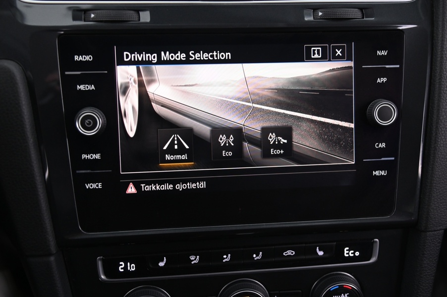 Volkswagen Golf vaihtoauto