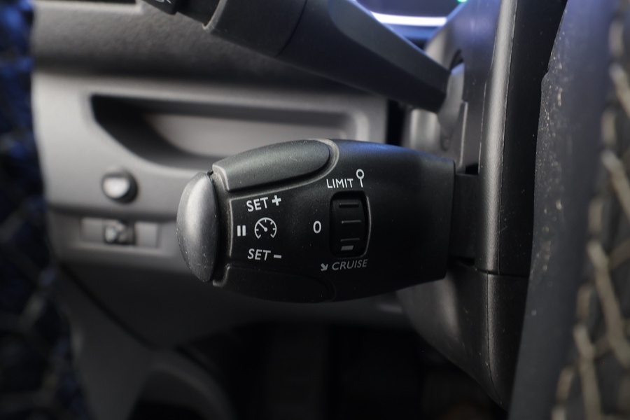 Opel Vivaro-e vaihtoauto